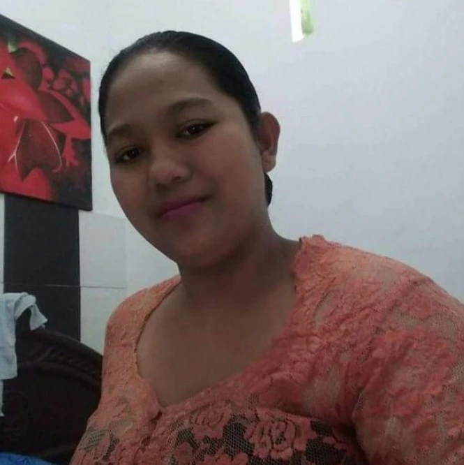 Foto Wayan mertaningsih